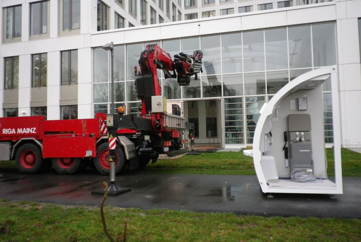 Einbringen eines Doortrainers im Condor Trainingszentrum